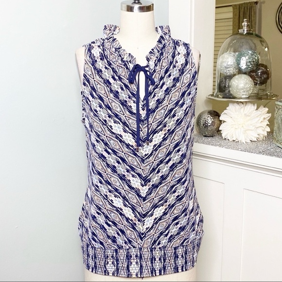 White House Black Market Chevron Tie Front Sleeveless Blouse Blue & White - Picture 3 of 12